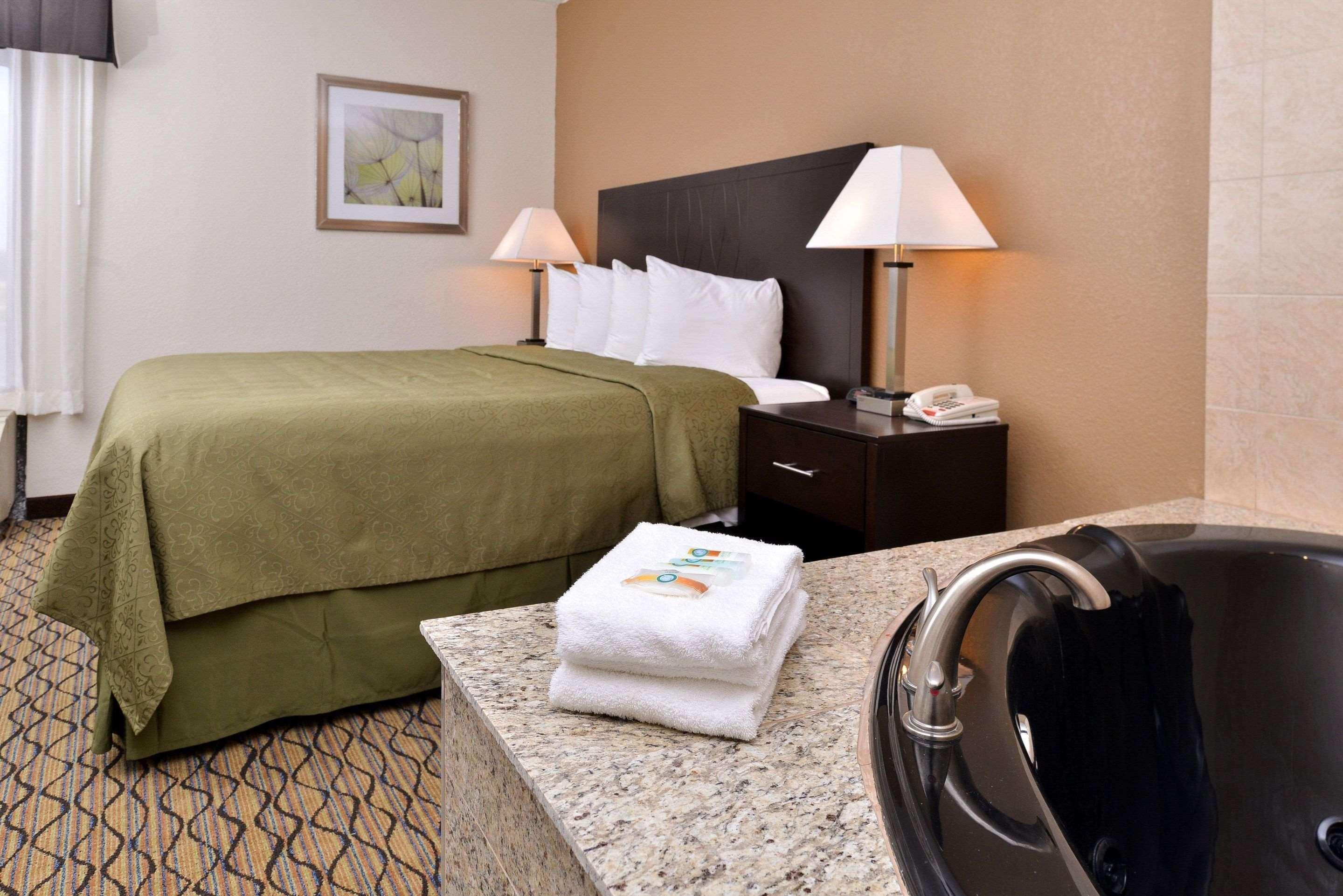 Quality Inn & Suites Matteson Near I-57 Exterior foto